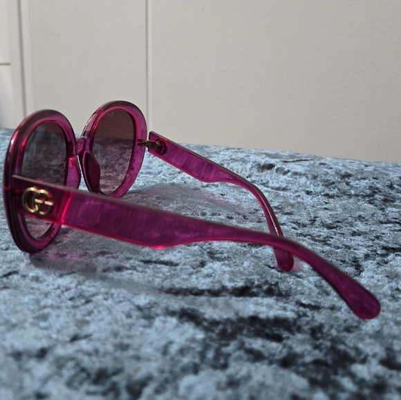 Round pink Gucci sunglasses - Picture 6 of 16